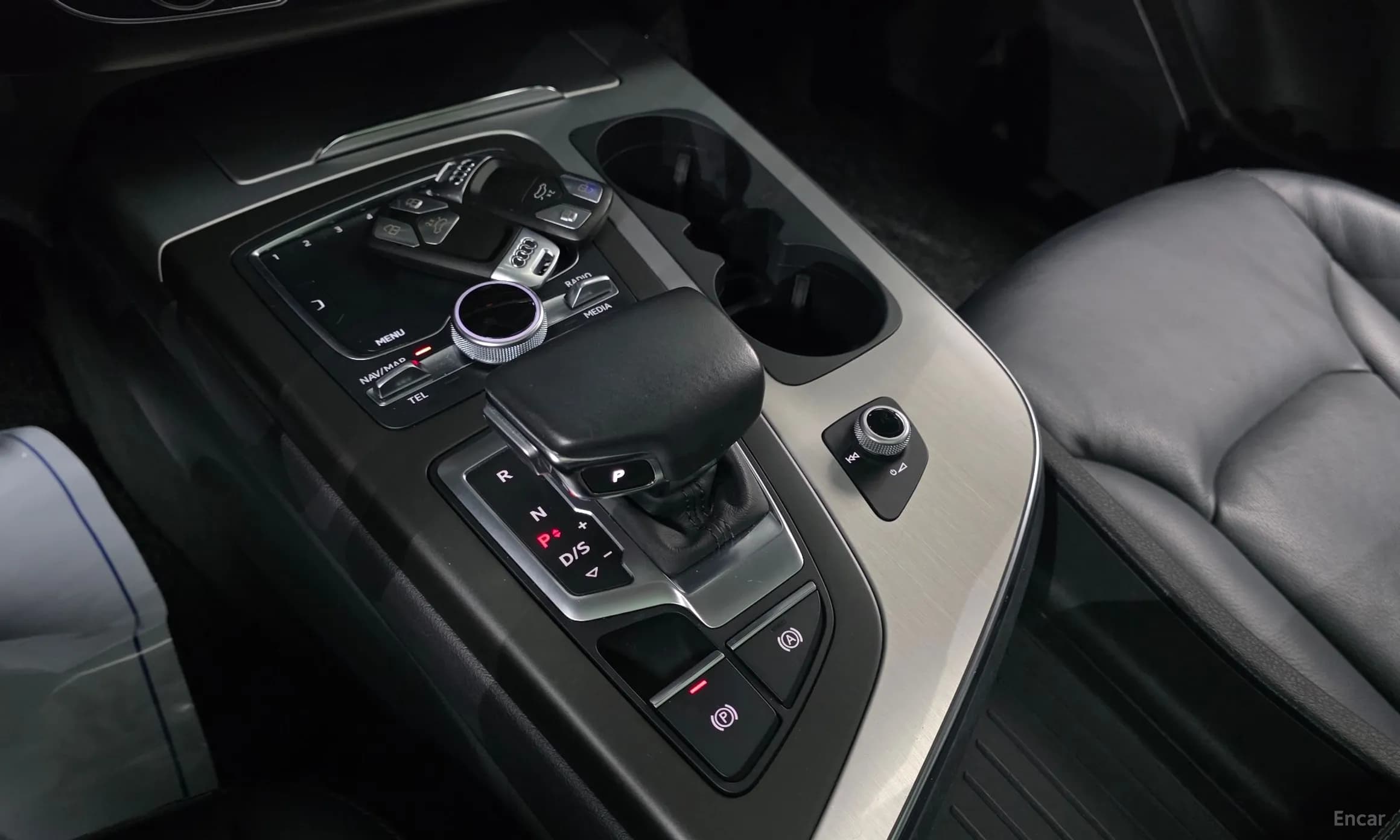 Q7 (4M)