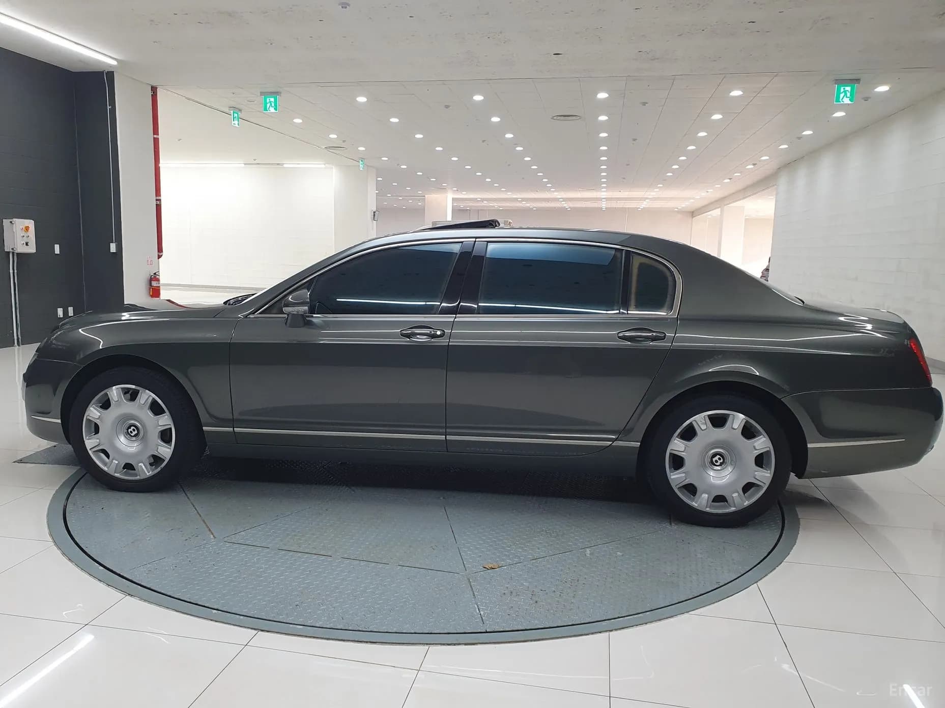 Flying Spur Gen 1