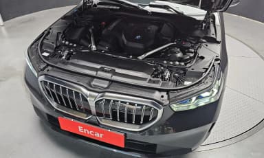 5 Series (G60)