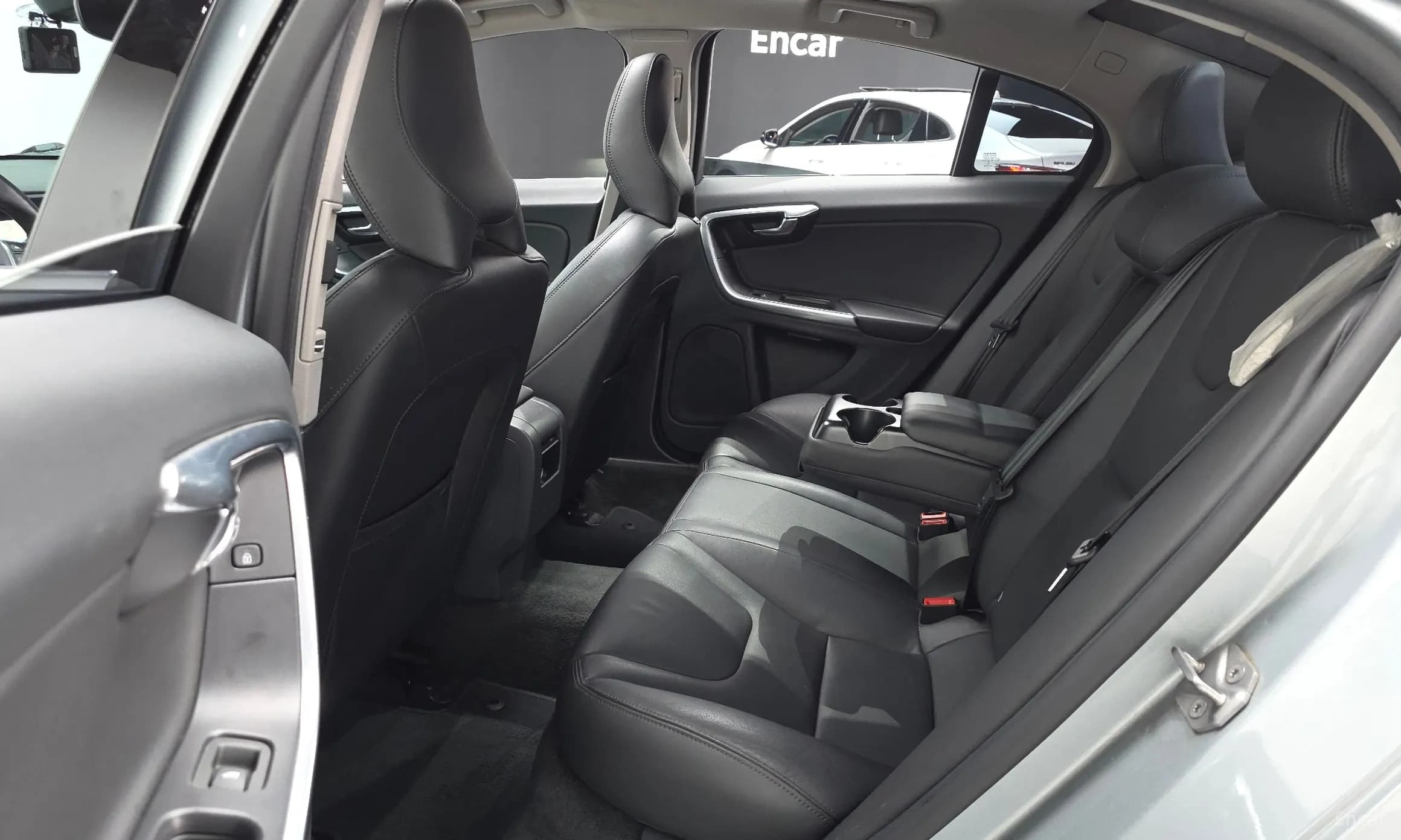 S60