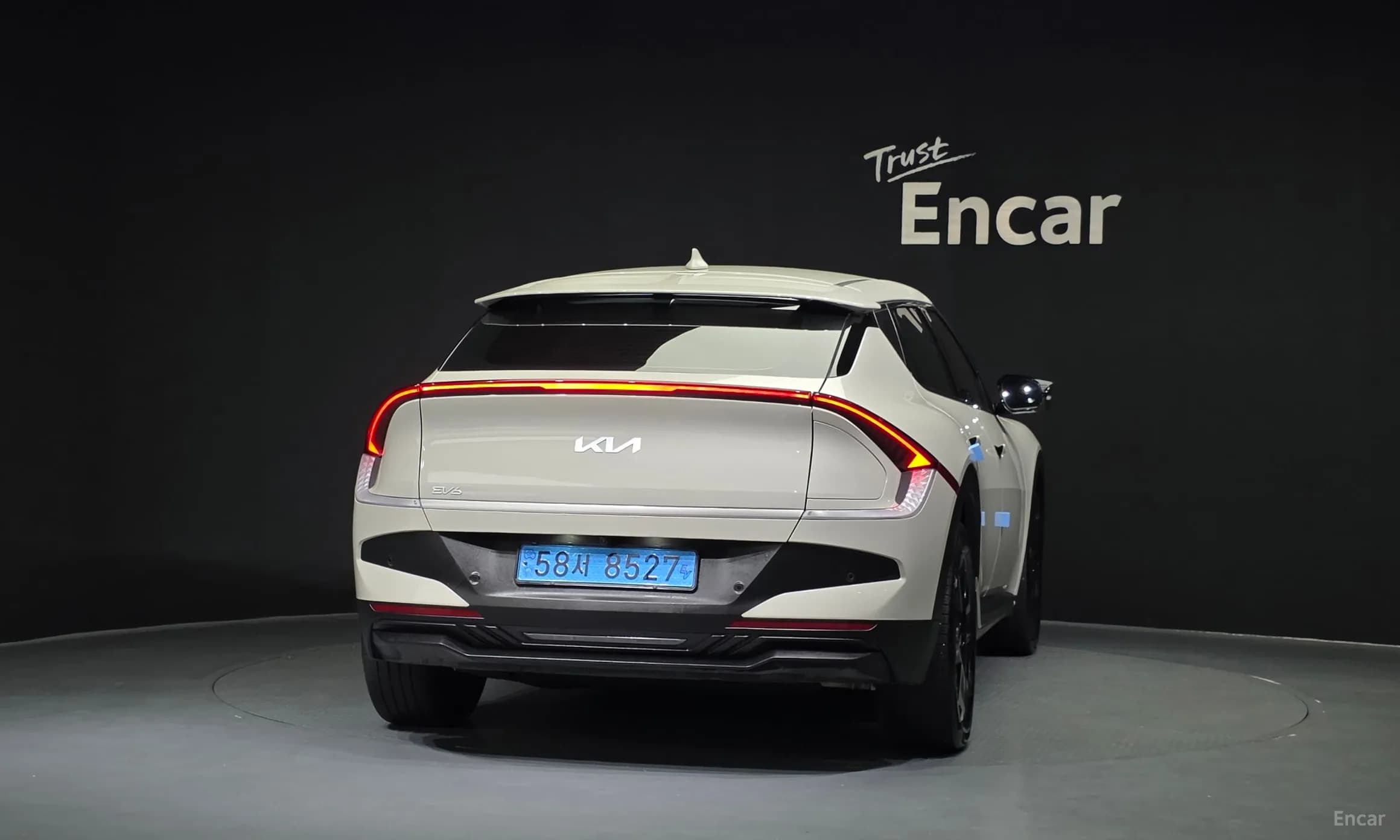EV6