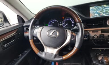 New ES300h