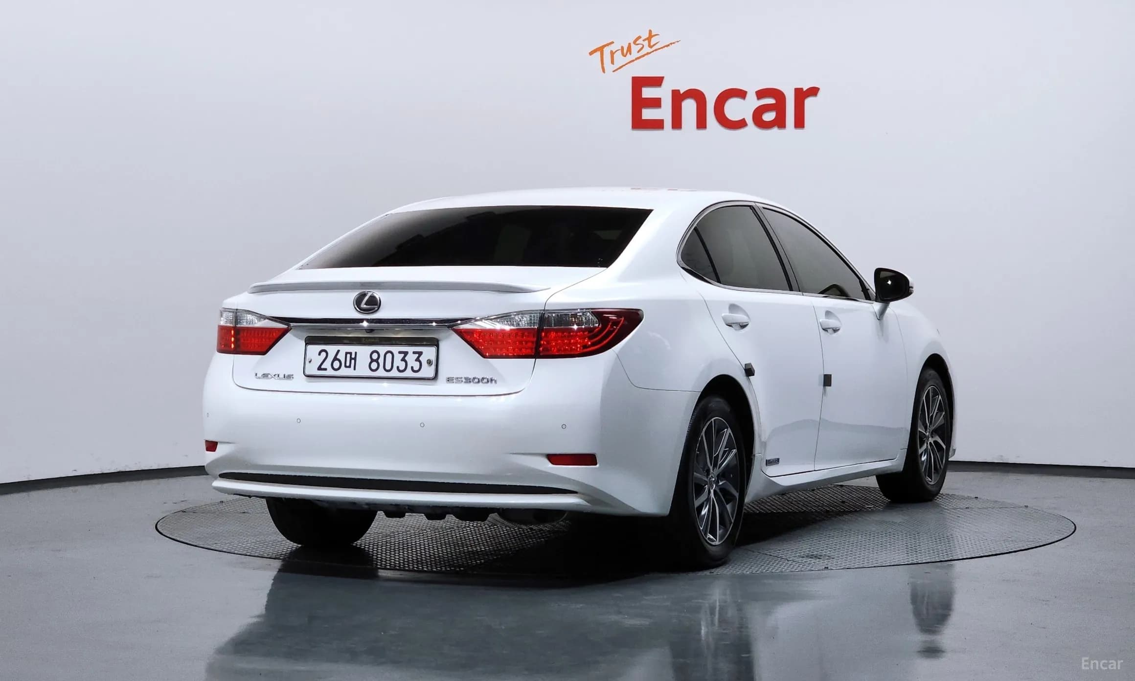 New ES300h