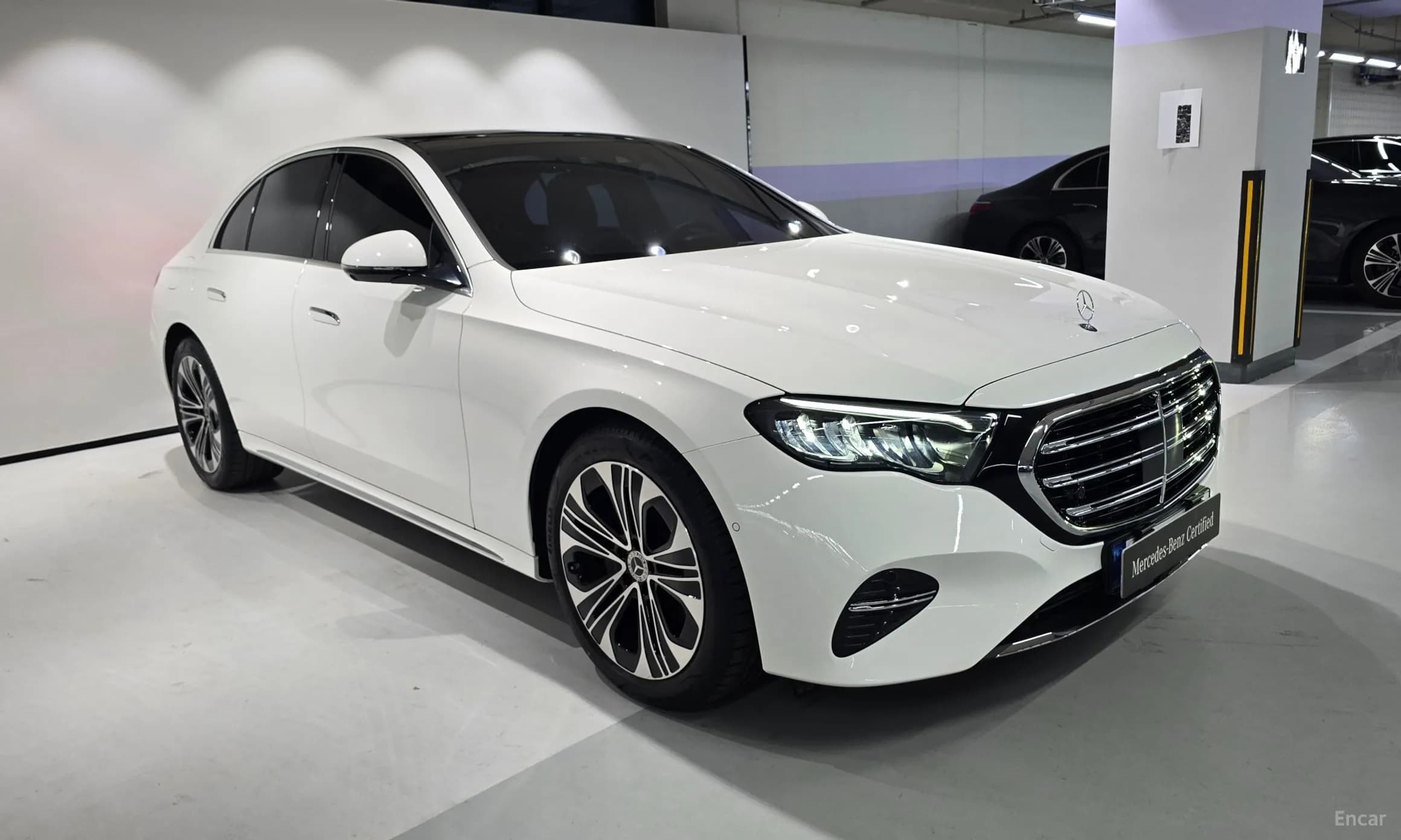 E-Class W214