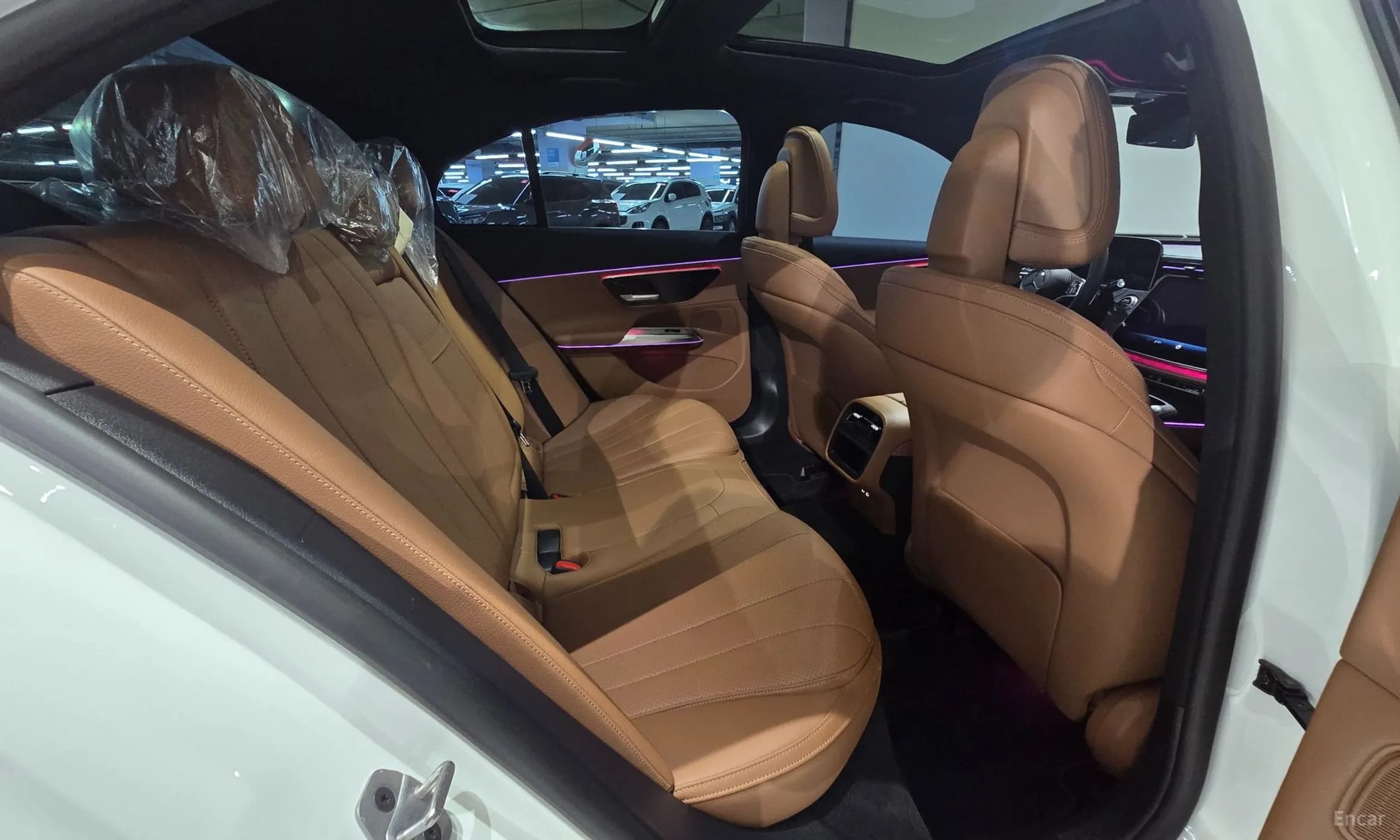 E-Class W214