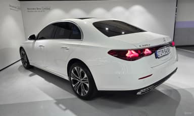 E-Class W214