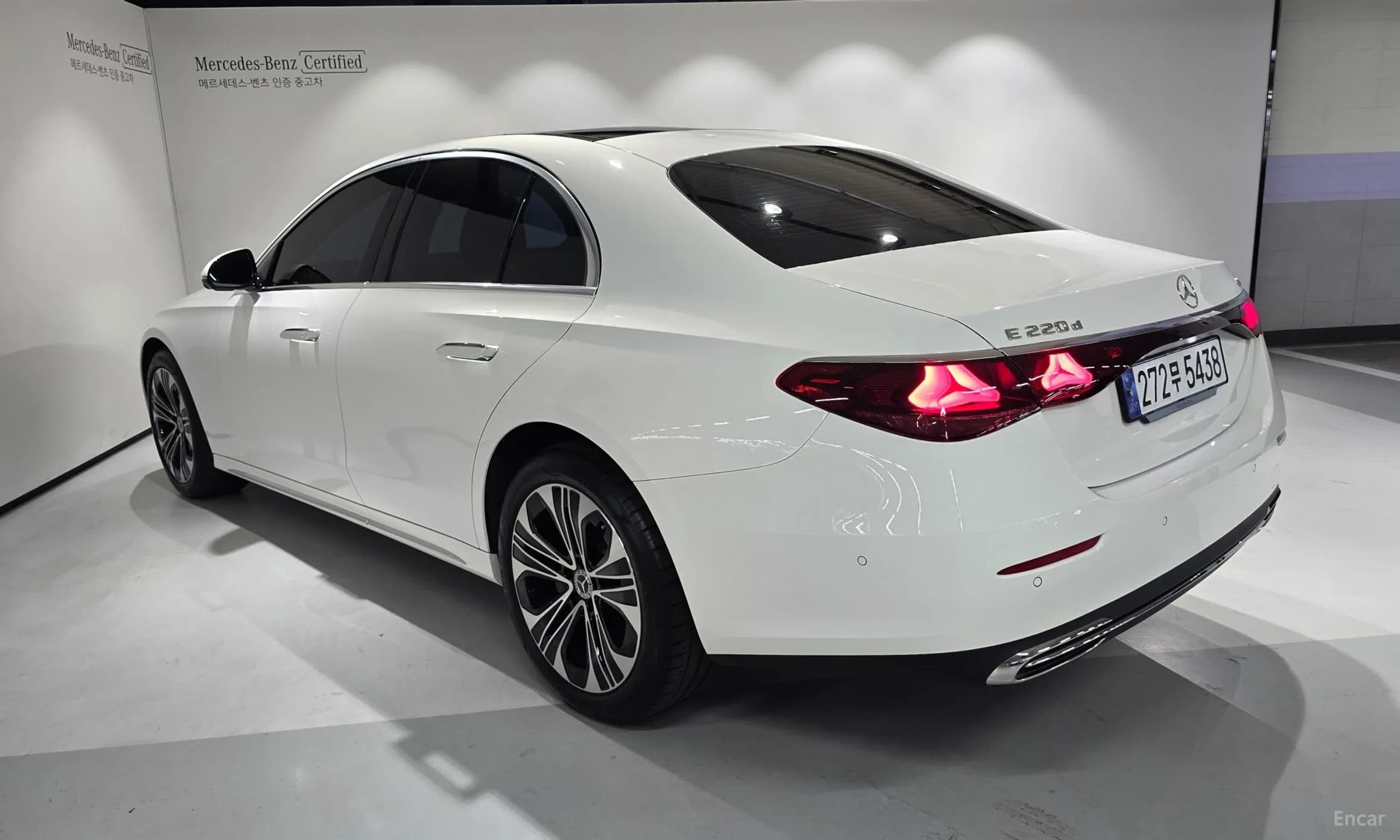 E-Class W214