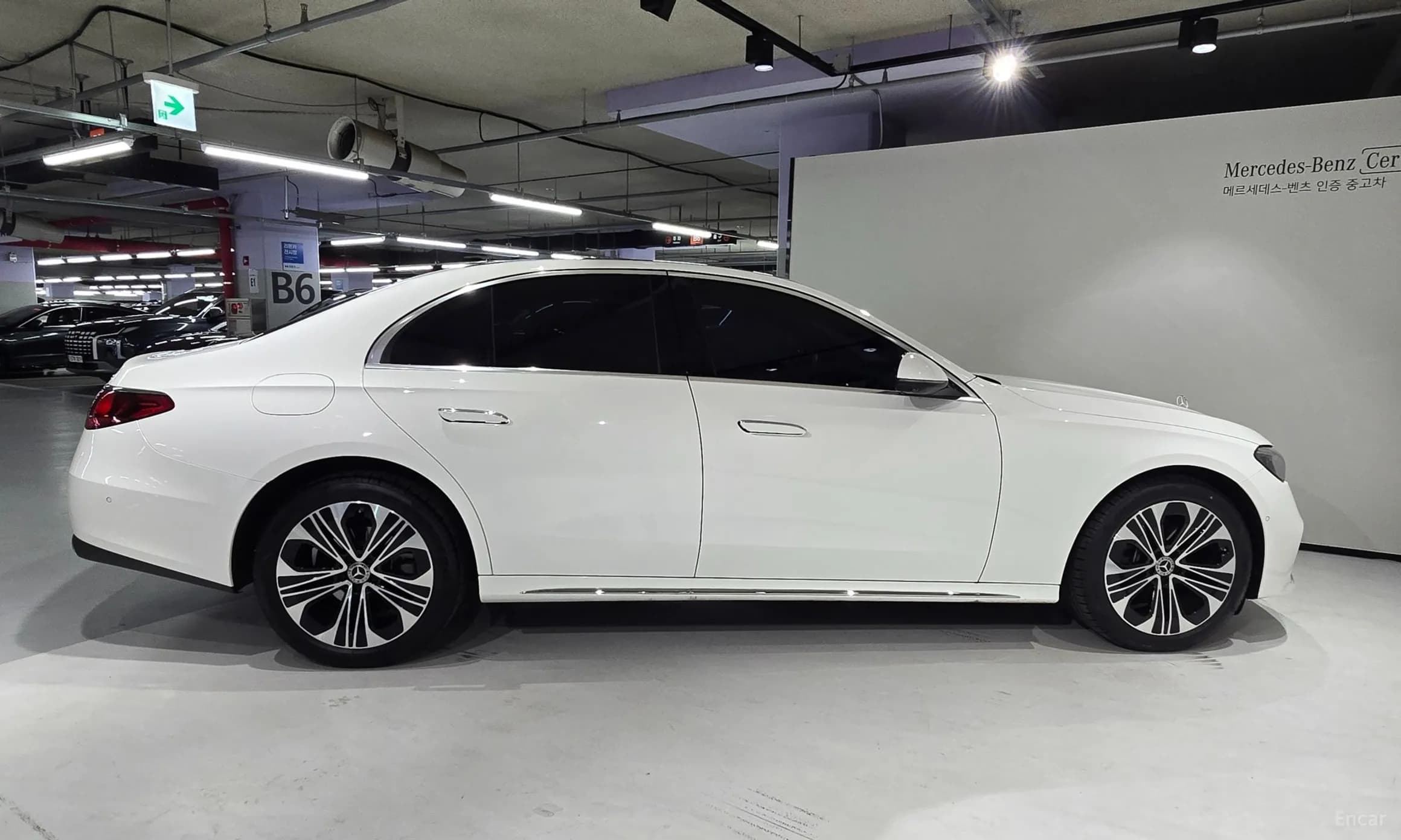 E-Class W214