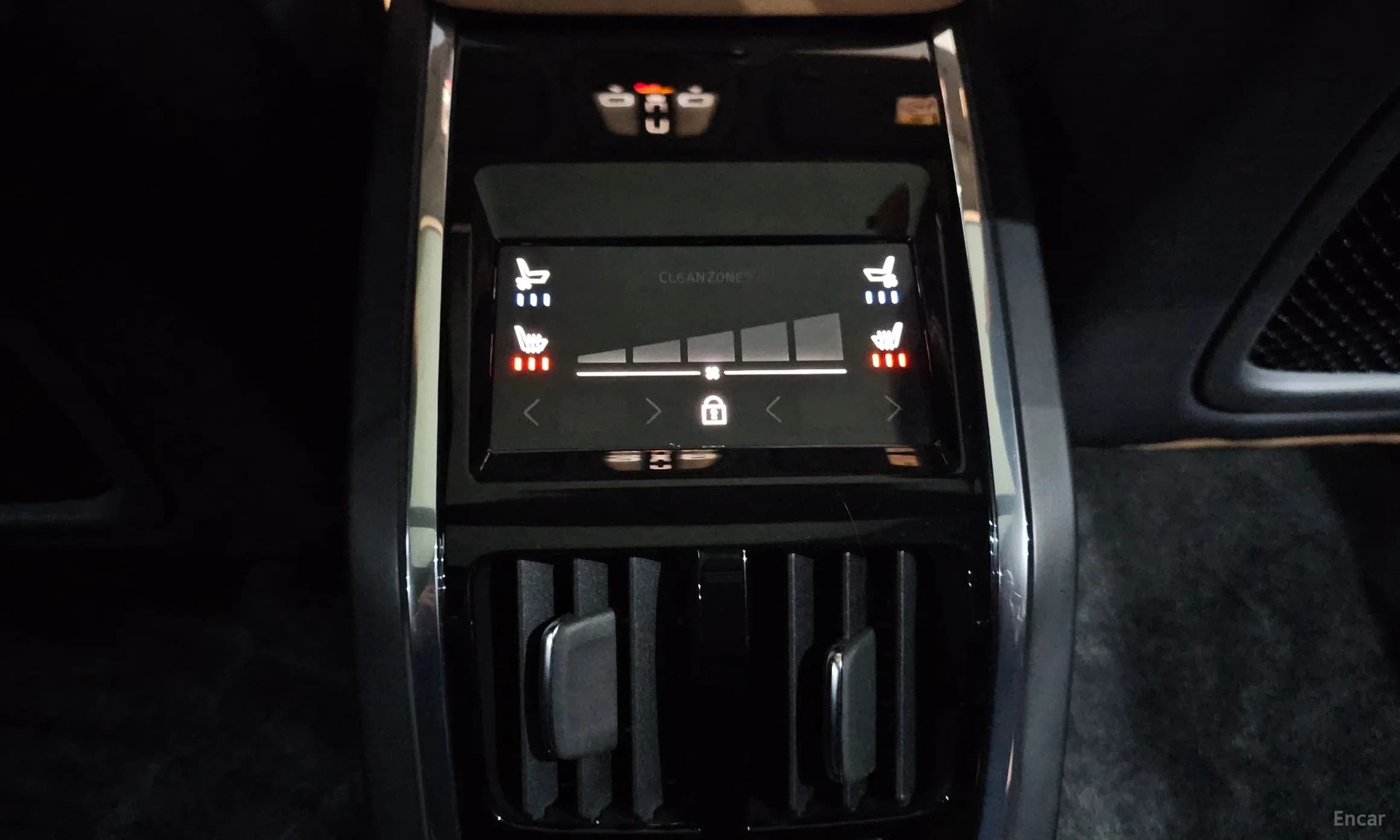 S90
