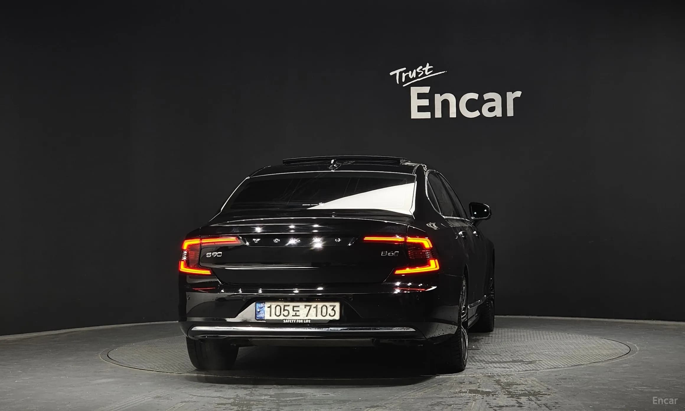 S90
