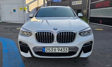 X4 (G02)