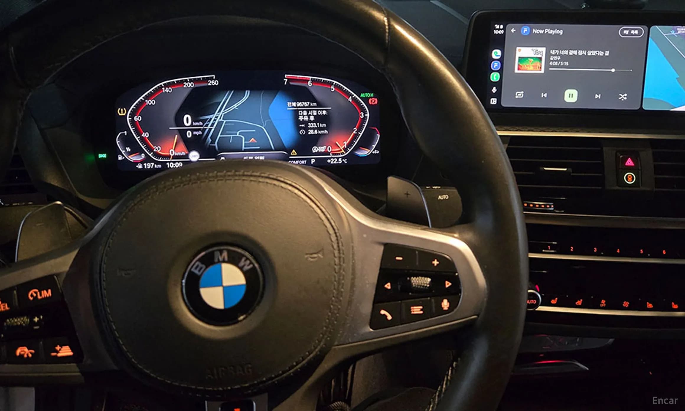 X4 (G02)