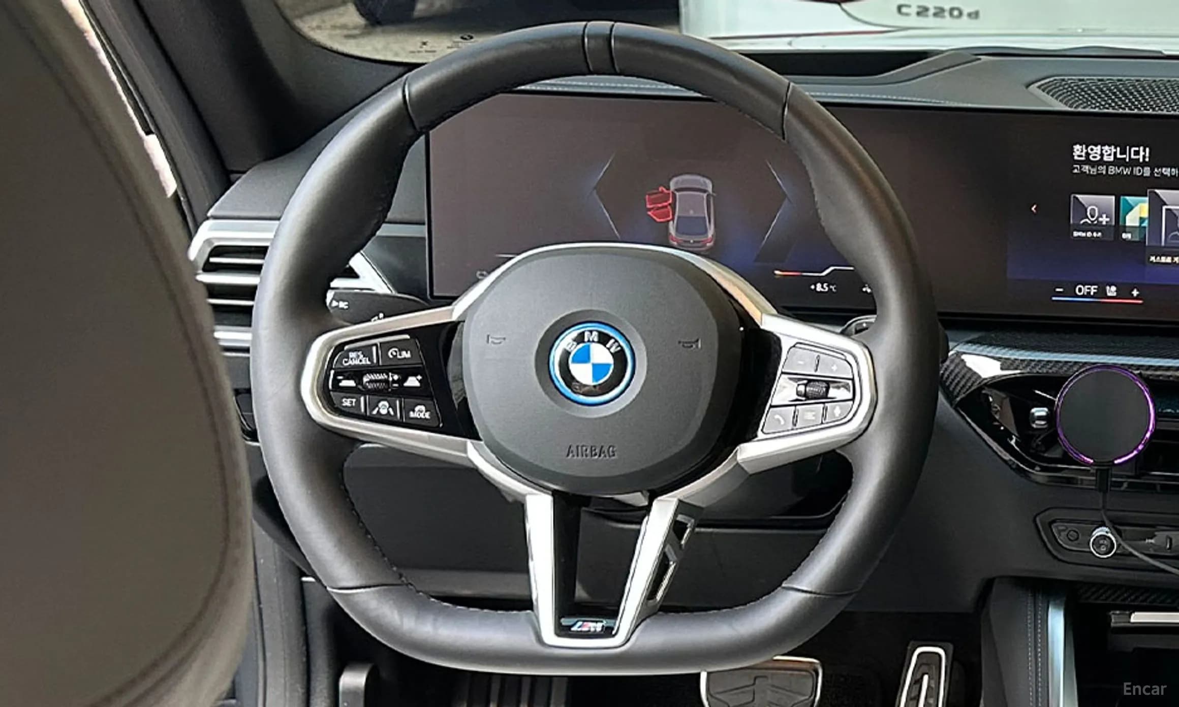 i4