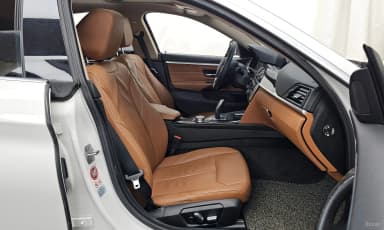 Series 4 (F32)