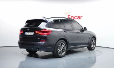 X3 (G01)