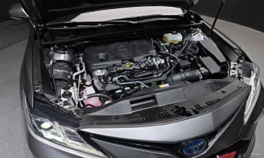Camry (XV70)