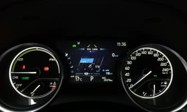 Camry (XV70)