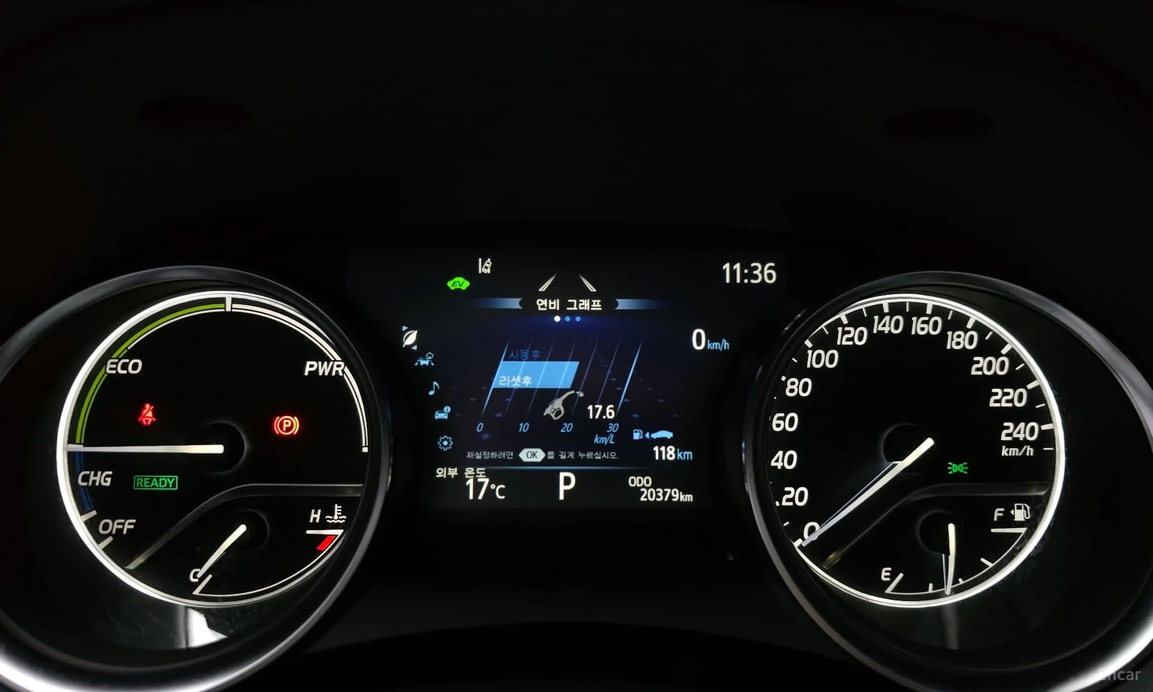 Camry (XV70)