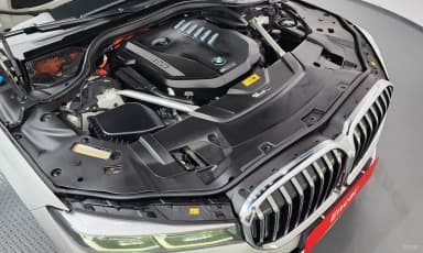 7 Series (G11)