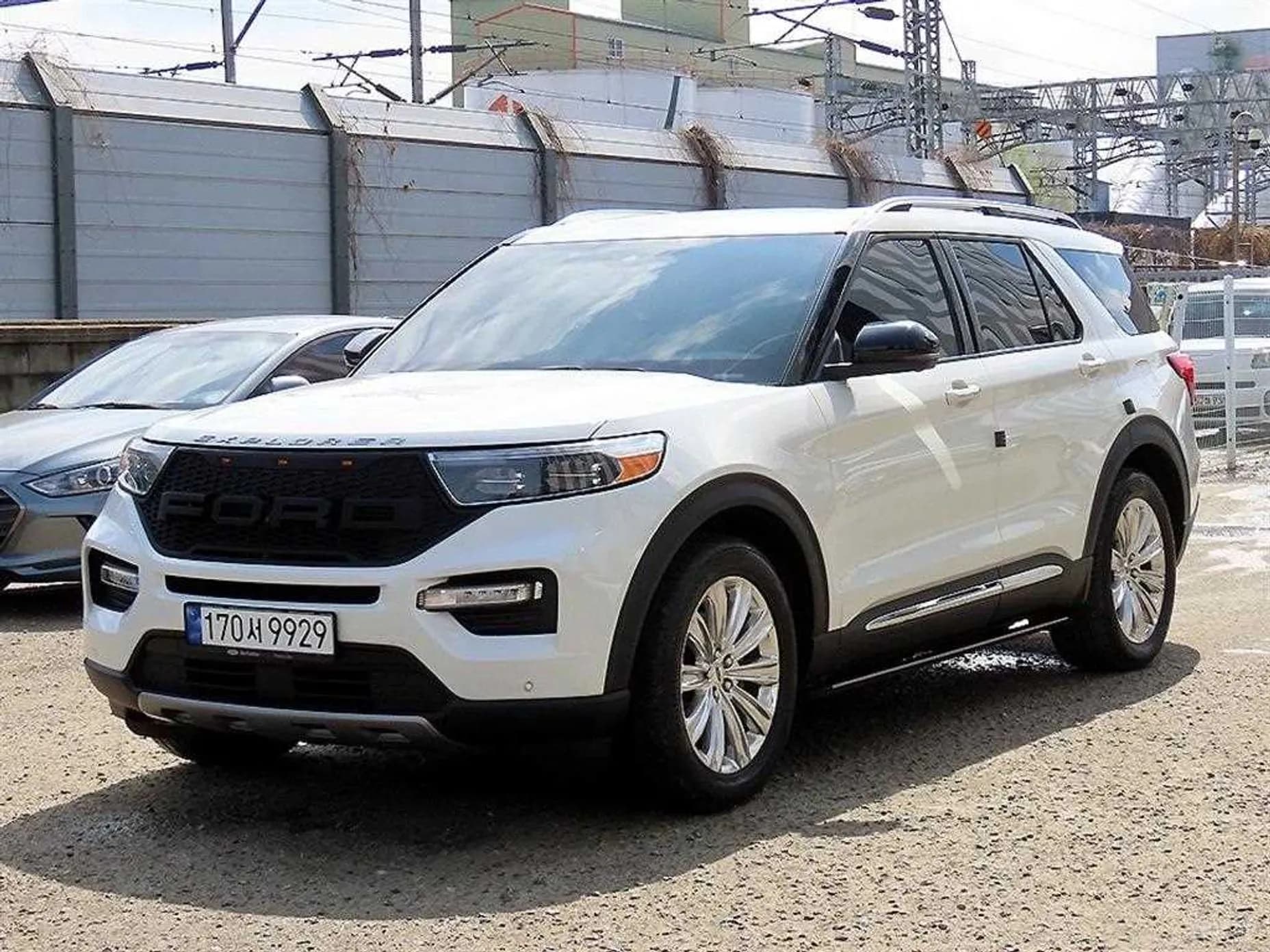 Explorer 6th Generation