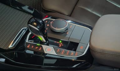 X3 (G01)