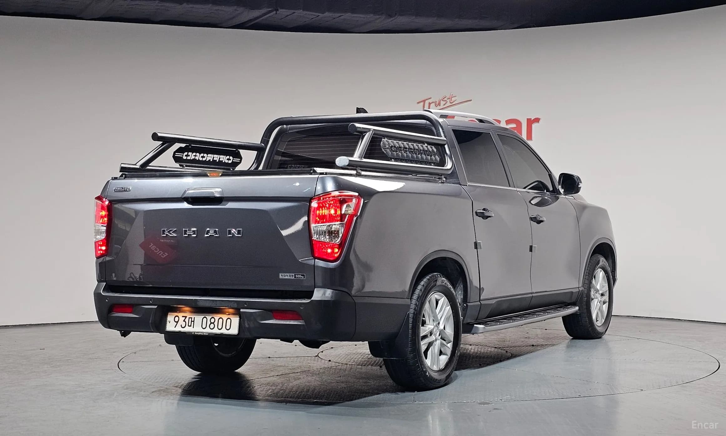 Rexton Sports Khan