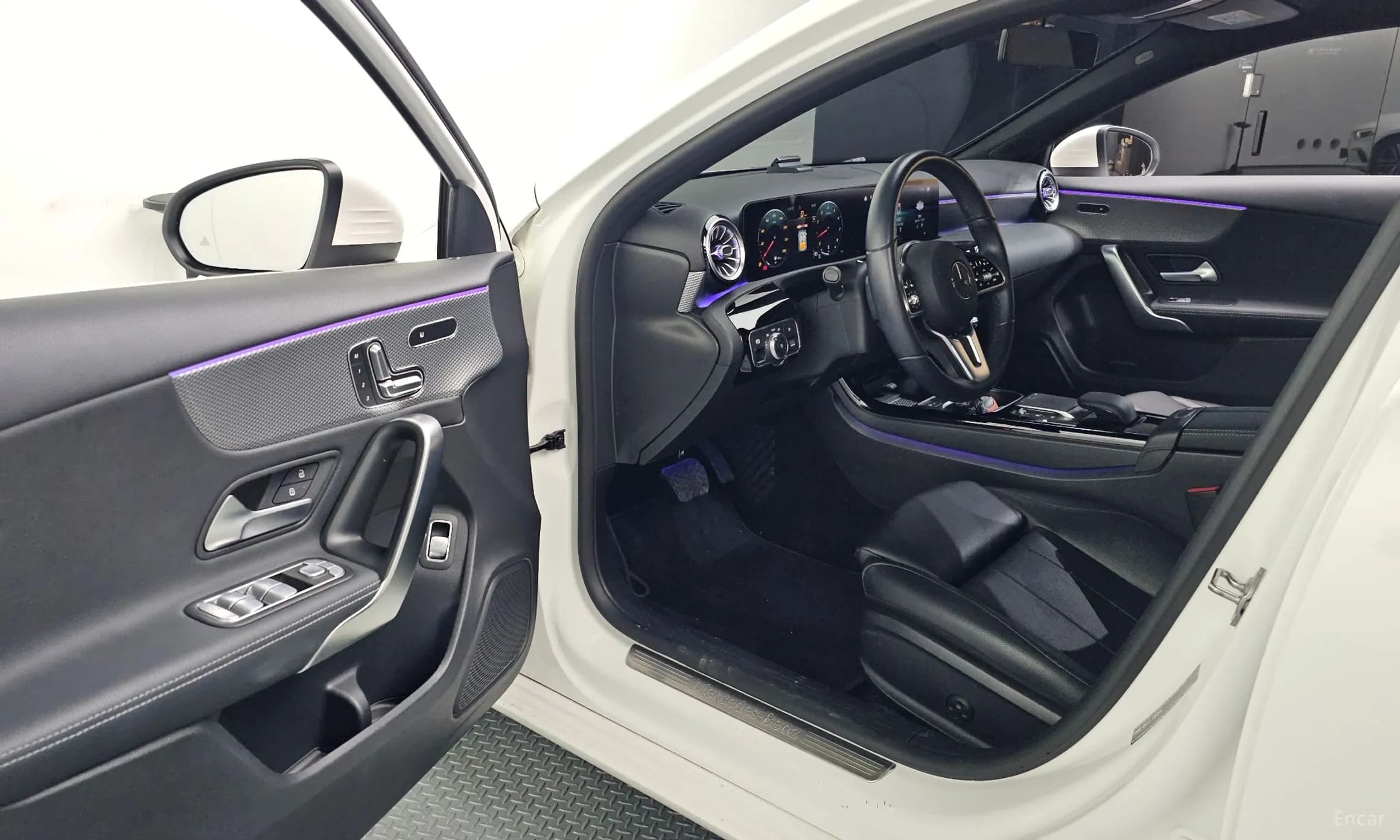 A-Class W177