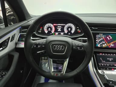 Q7 (4M)