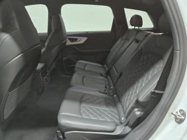 Q7 (4M)
