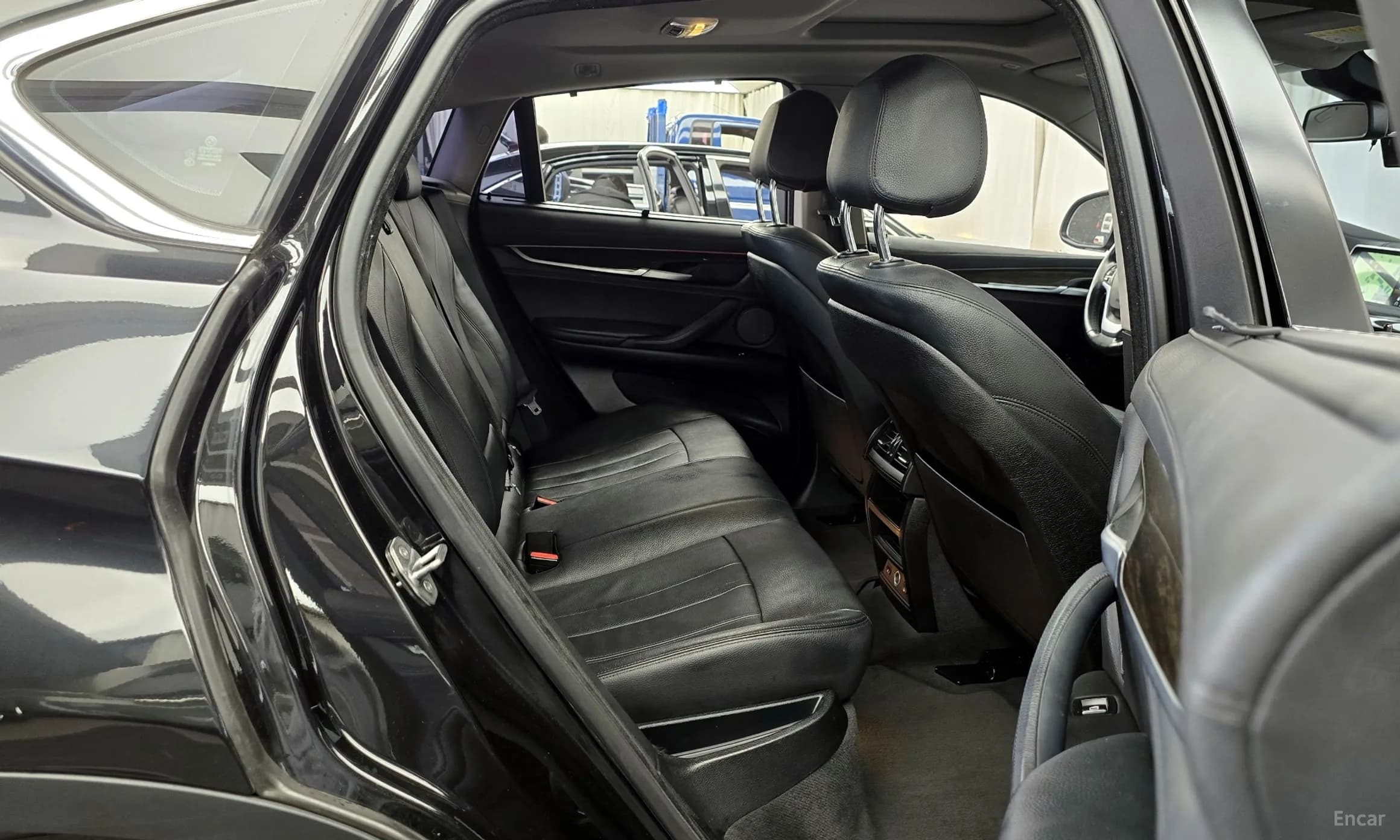 X6 (F16)