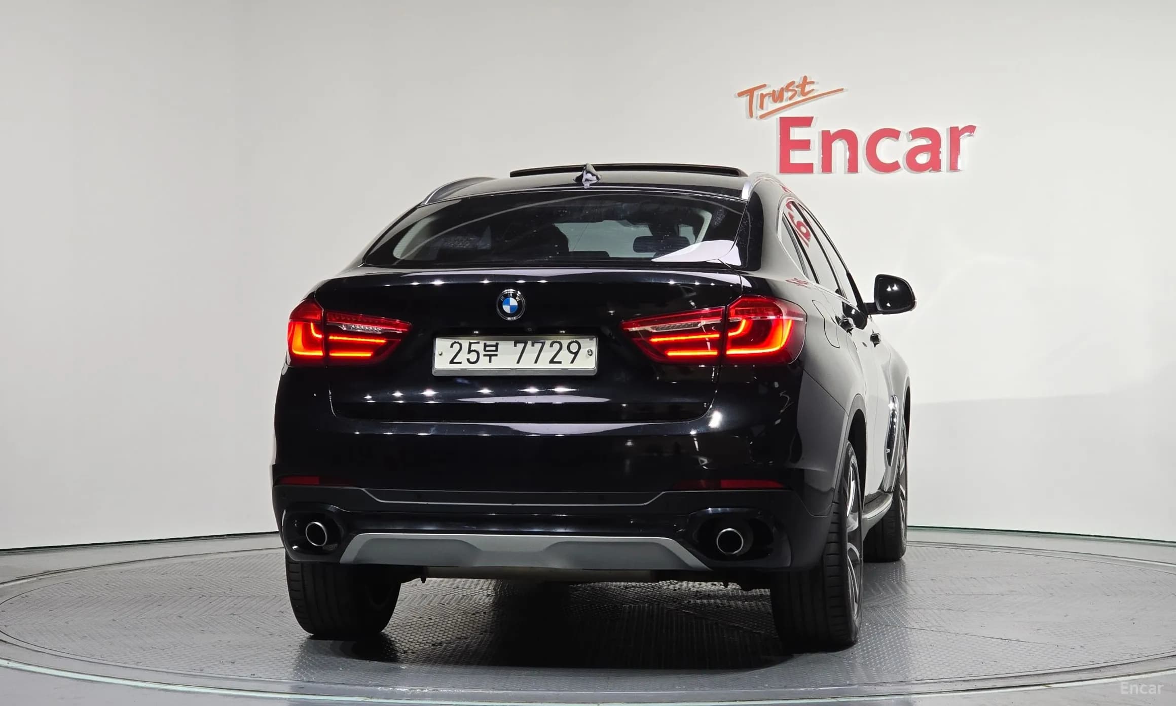 X6 (F16)