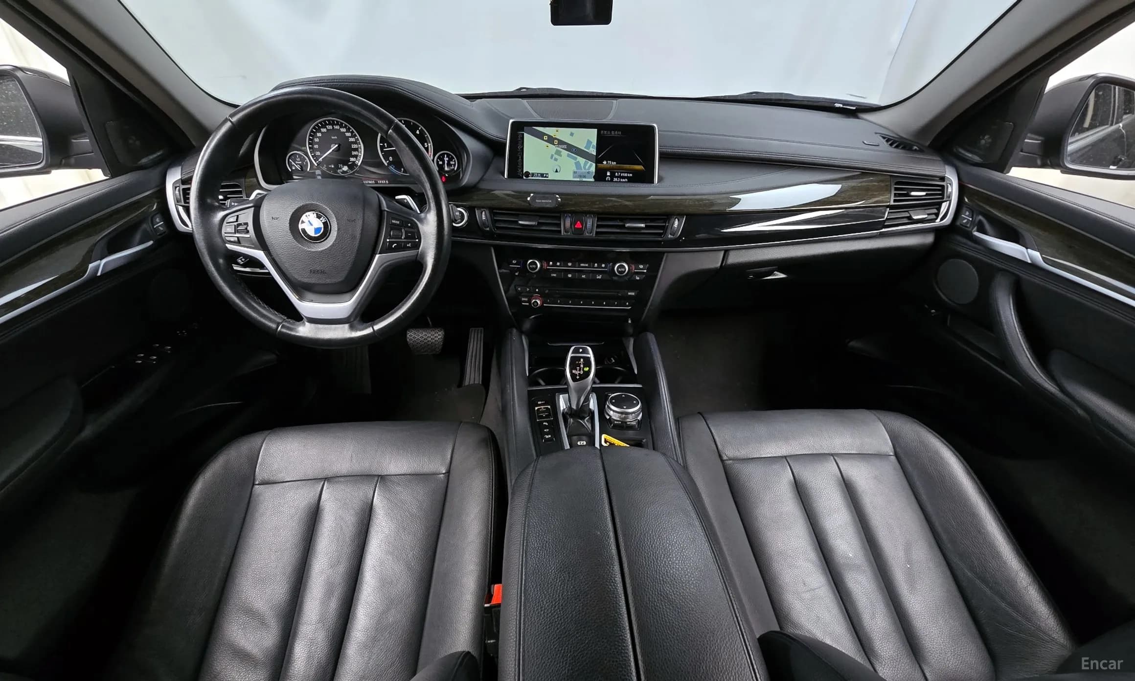 X6 (F16)