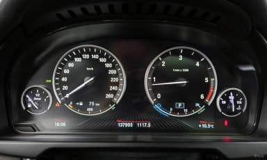 X6 (F16)