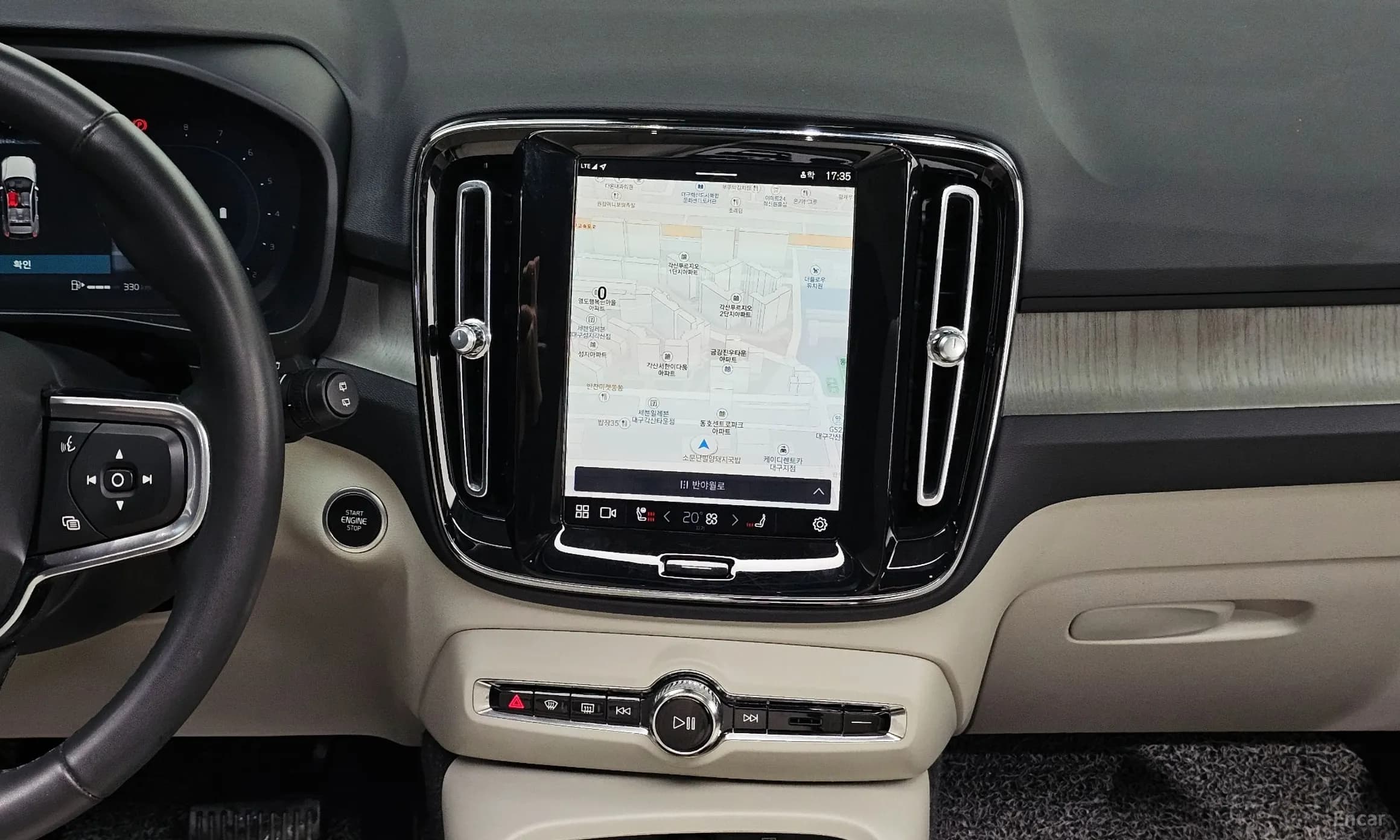 XC40