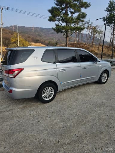 Korando Turismo
