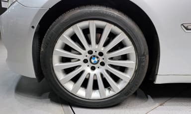 7 Series (F01)