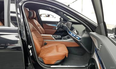 7 Series (G70)