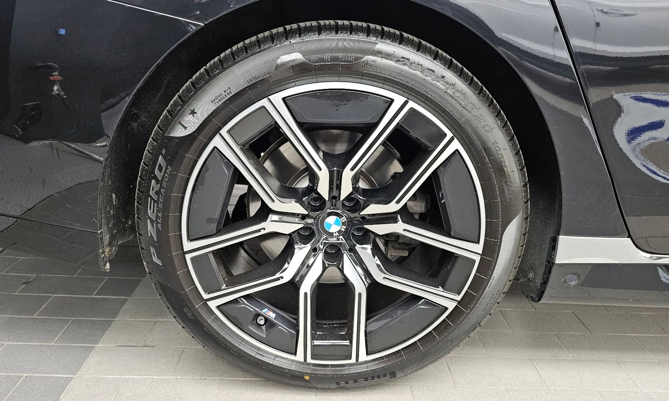 7 Series (G70)