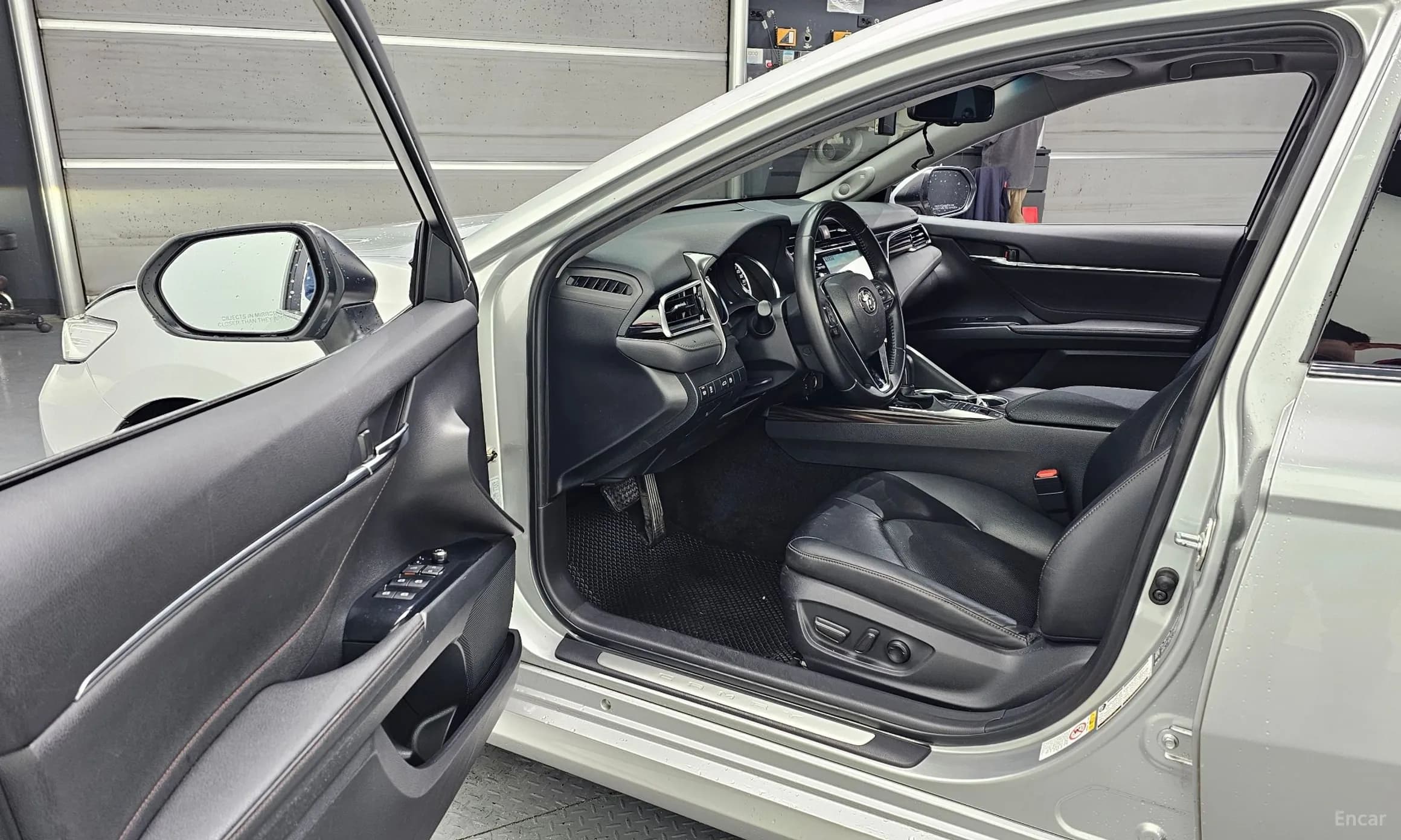 Camry (XV70)