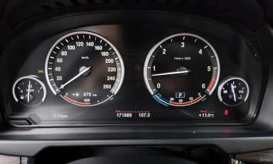 X5 (F15)