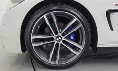 Series 4 (F32)