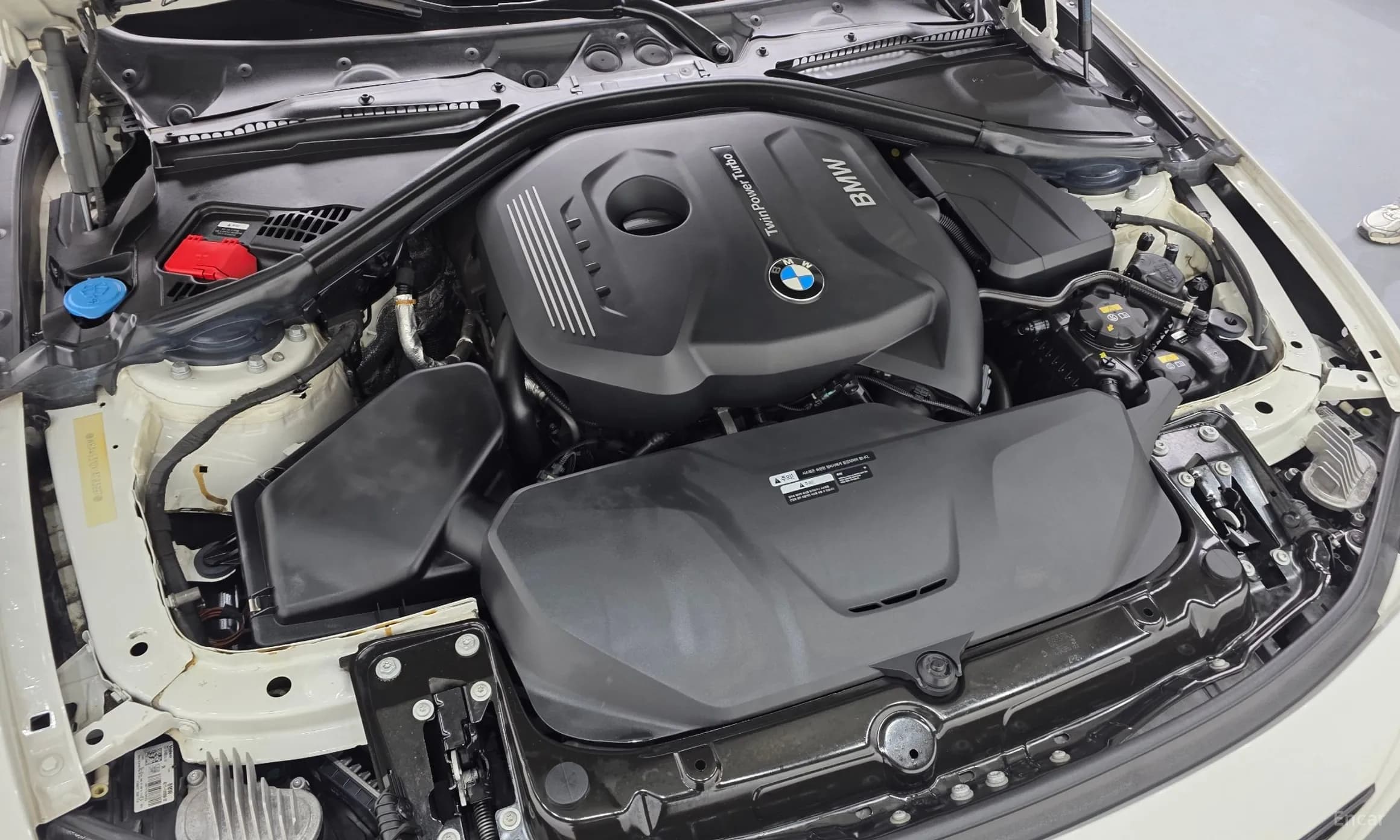 Series 4 (F32)