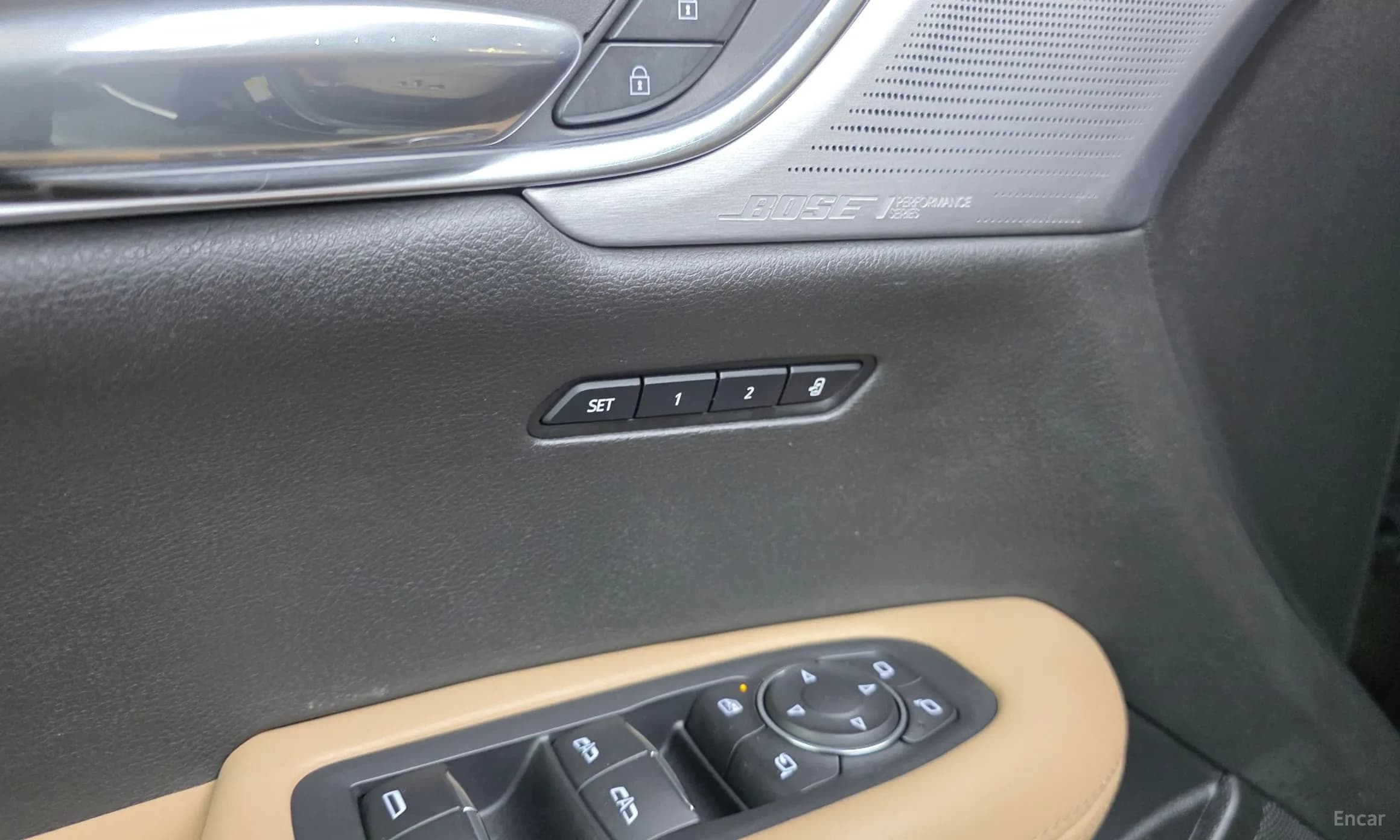 XT6