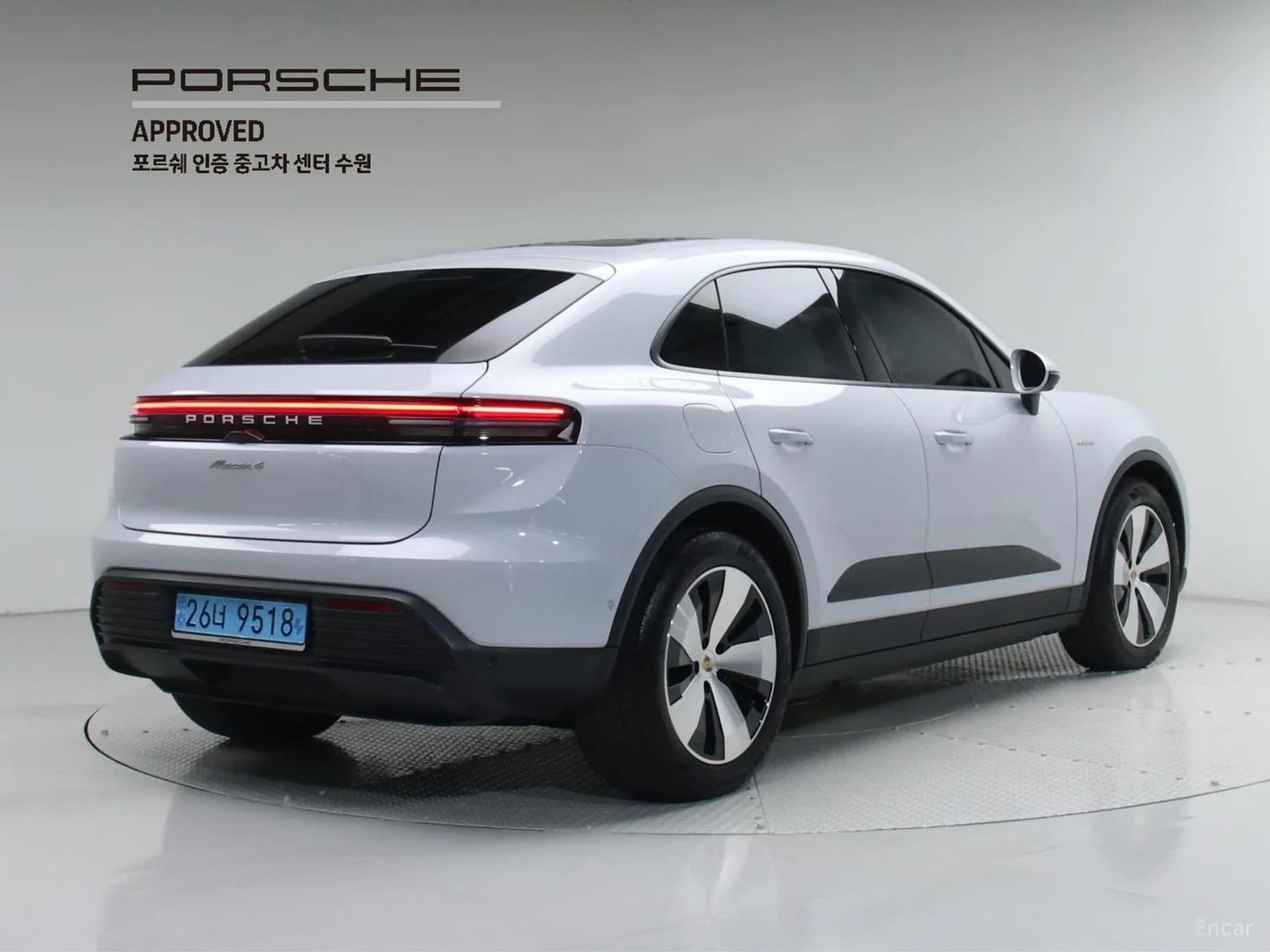 Macan EV