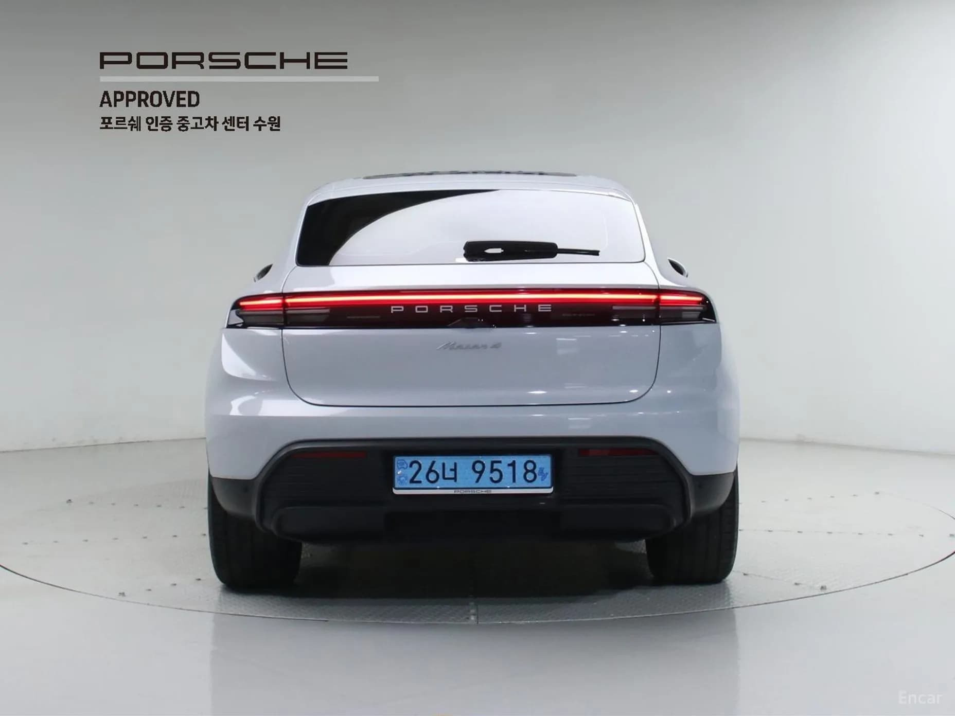 Macan EV