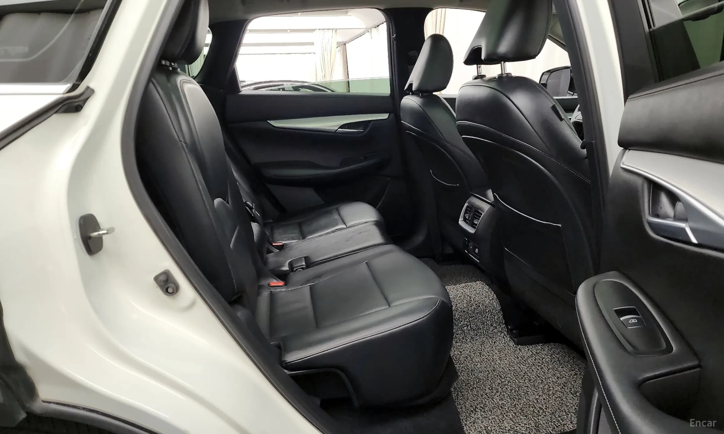 QX50 (P71A)