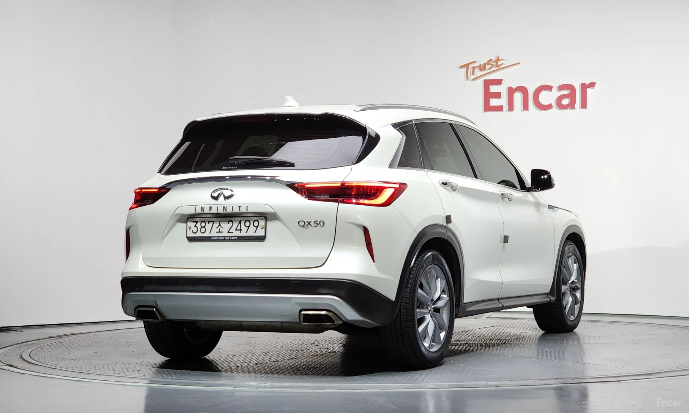 QX50 (P71A)