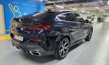 X6 (G06)