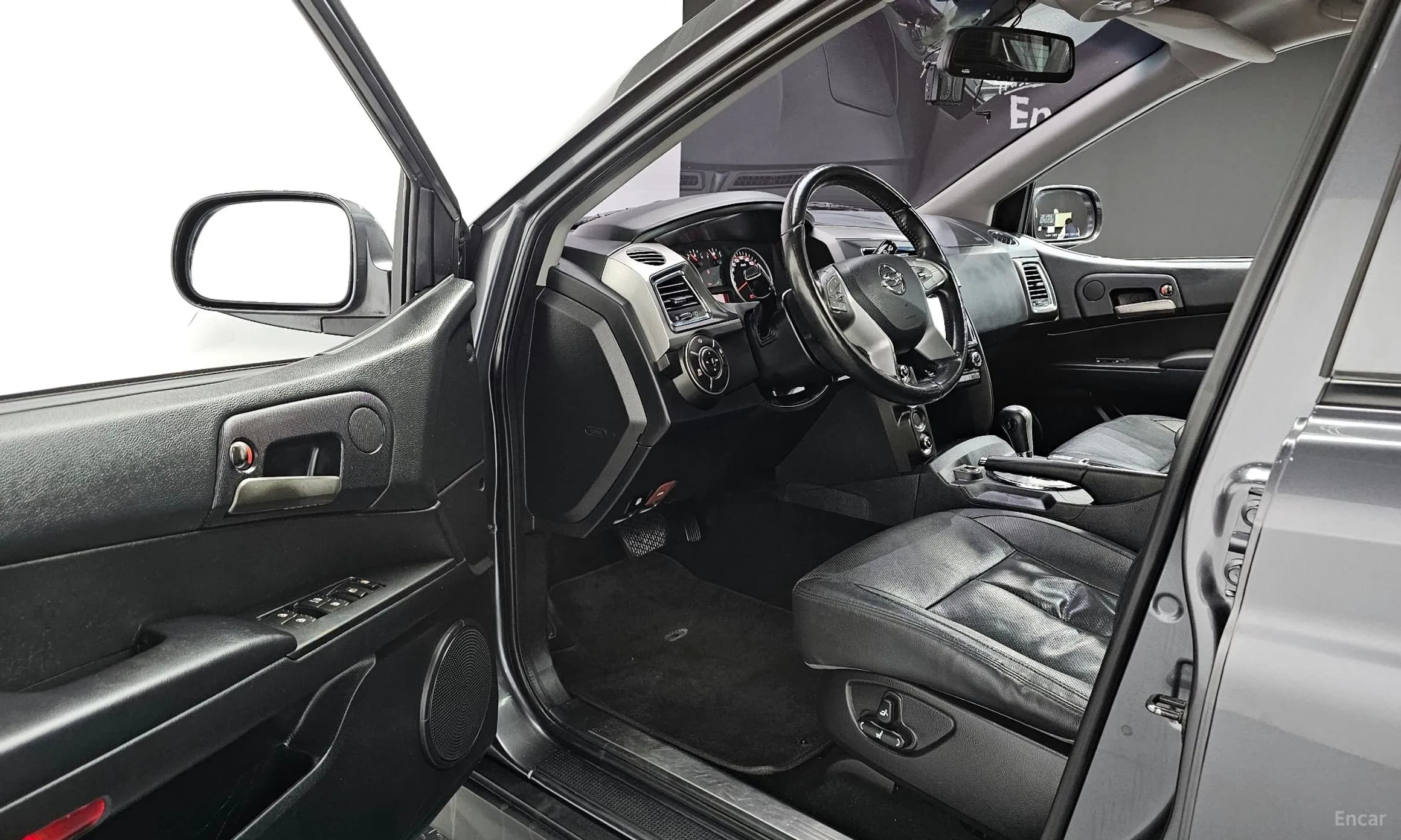Korando Sports