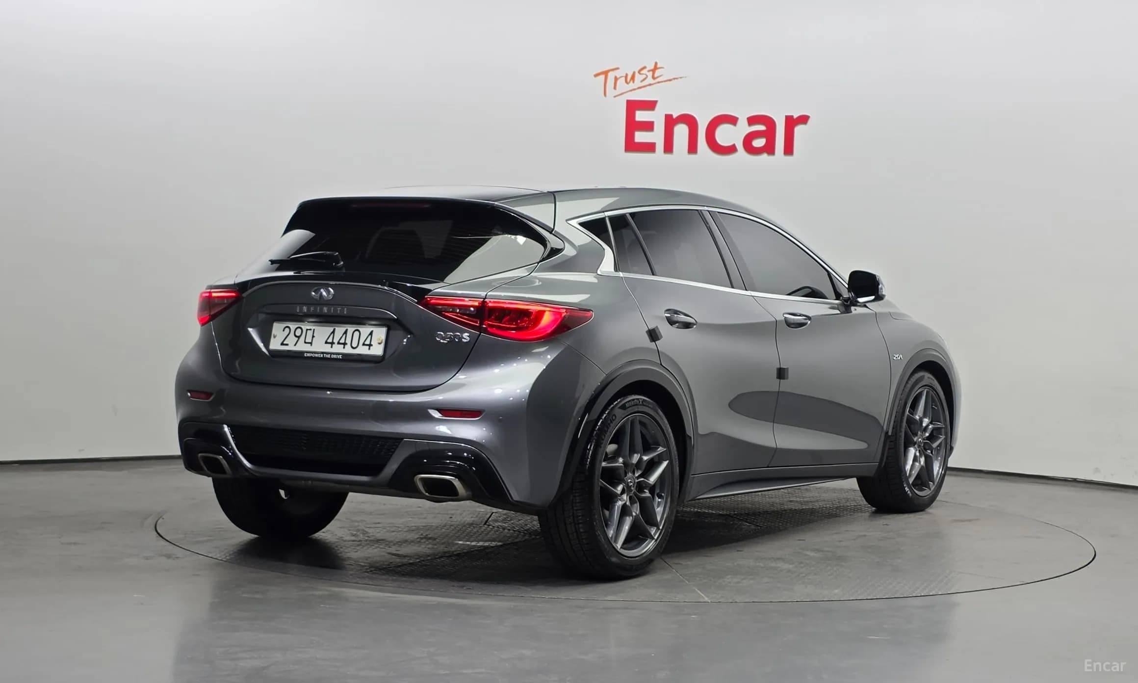 Q30